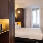Western Bretagne Montparnasse Hotel
