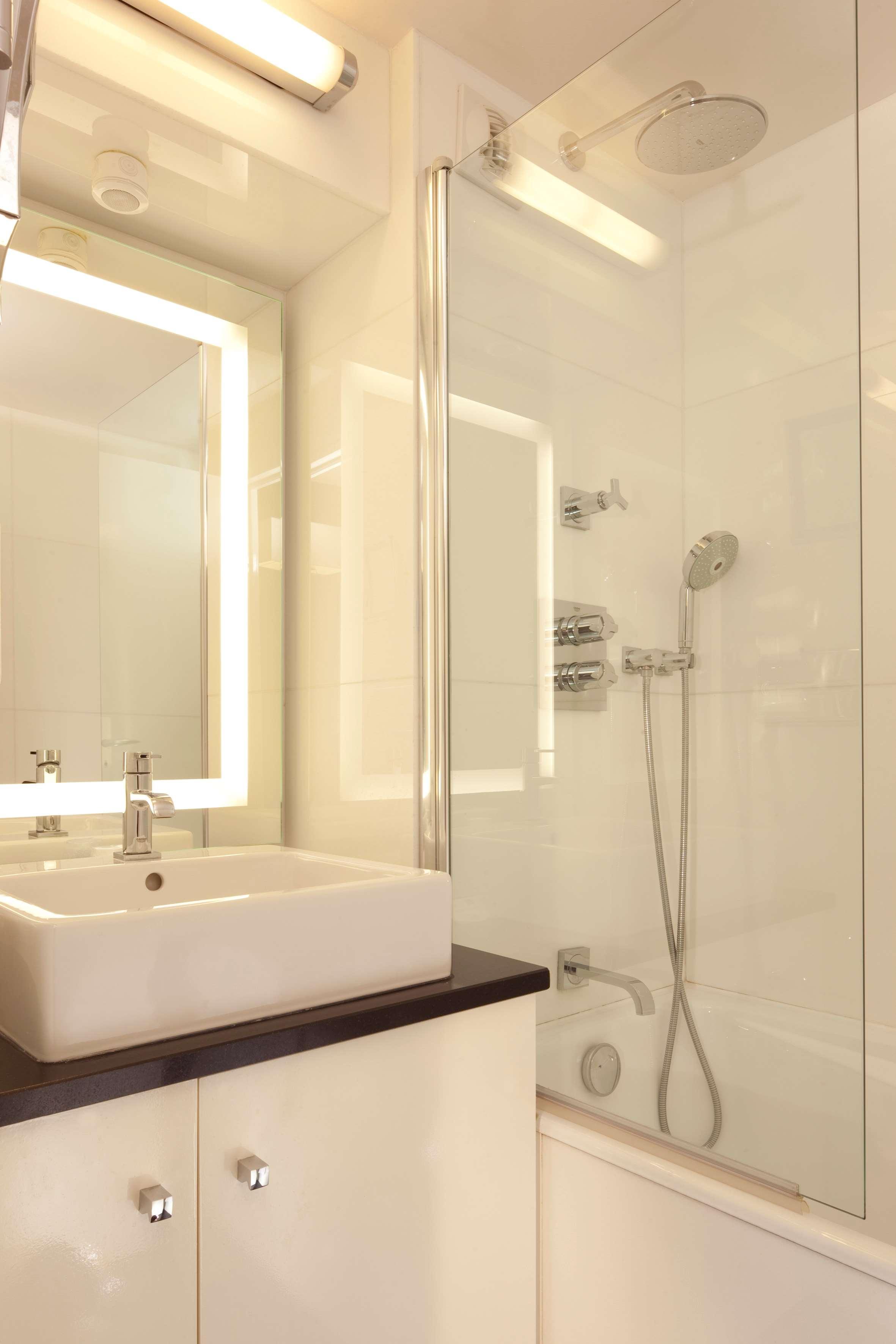 Western Bretagne Montparnasse 4*