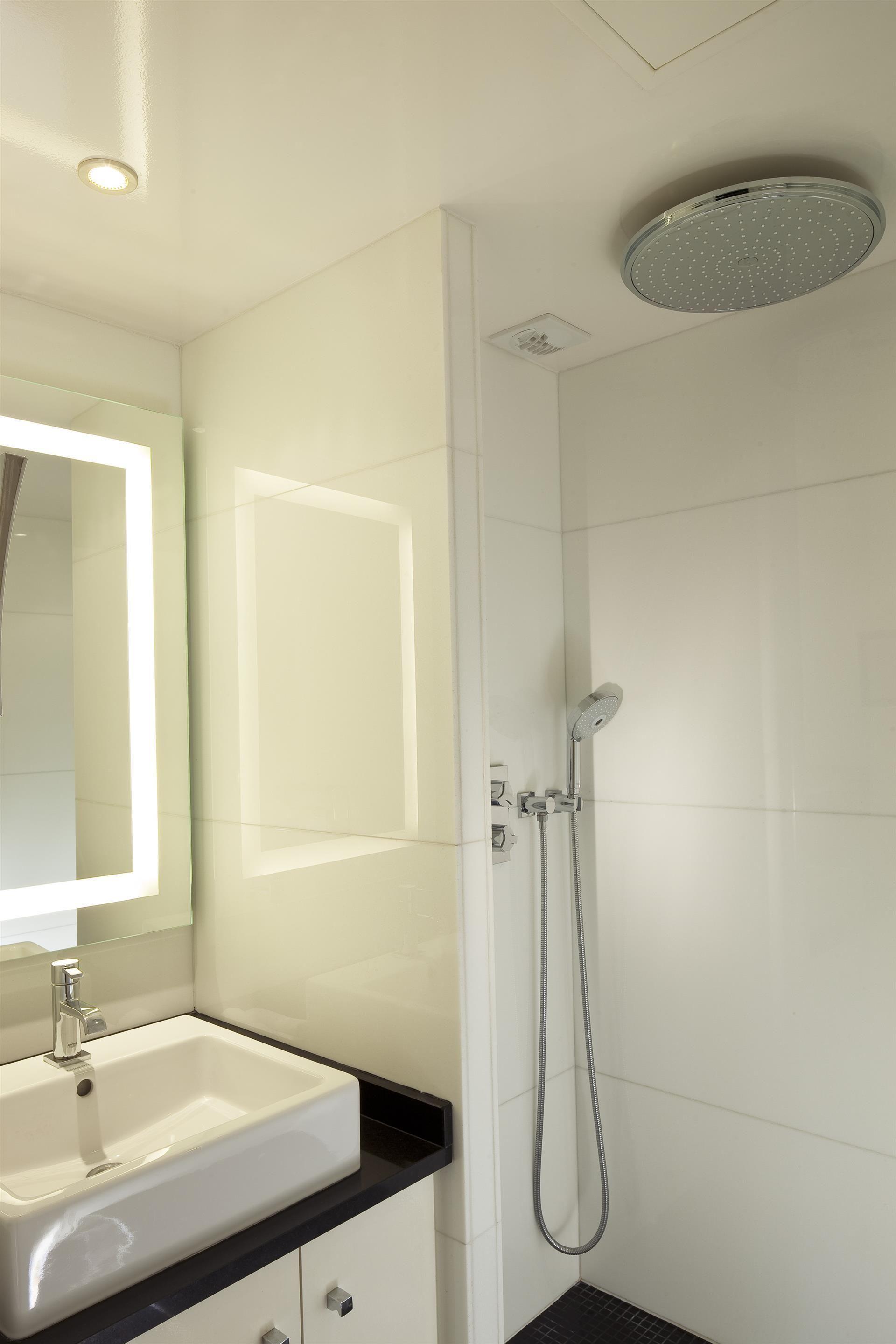 Western Bretagne Montparnasse Hotel