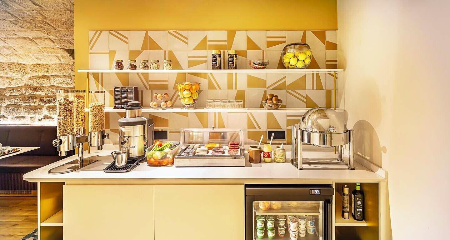 Hotel Western Bretagne Montparnasse 4*